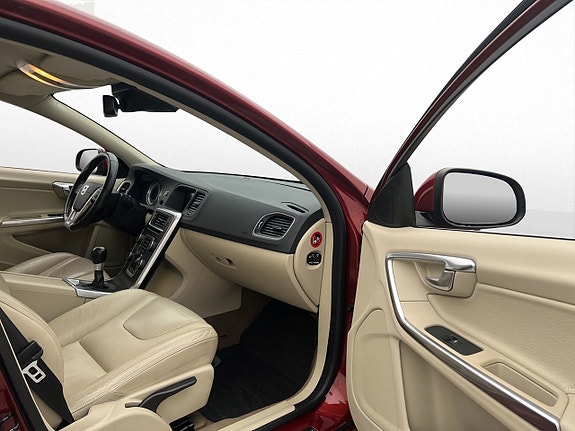 Volvo S60 25 of 30