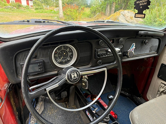 Volkswagen 1302 7 of 9