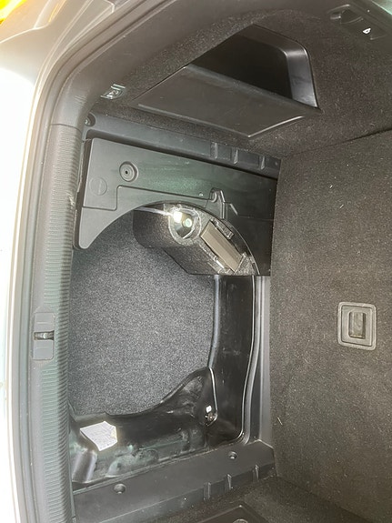 Volkswagen Passat Alltrack 5 of 9