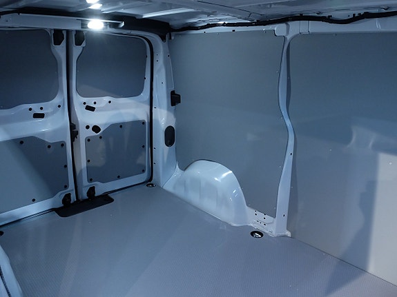 Citroen E-Jumpy 6 of 9