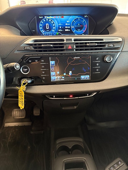 Citroen C4 Picasso 9 of 11