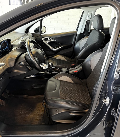 Peugeot 2008 13 of 14
