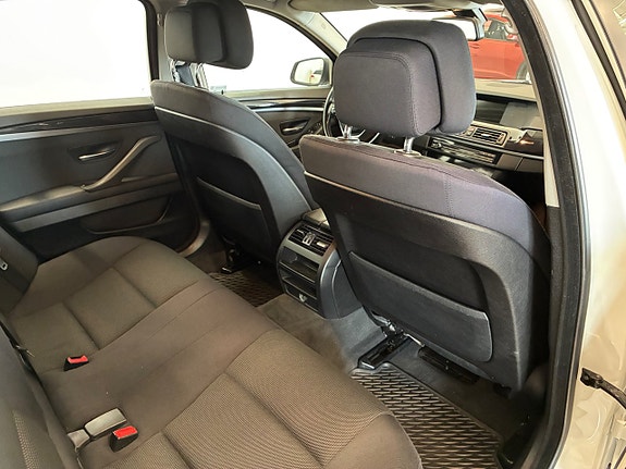 BMW 520d 15 of 19
