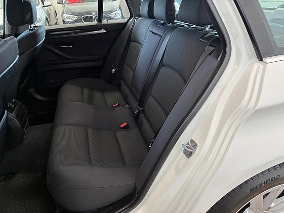 BMW 520d 12 of 19