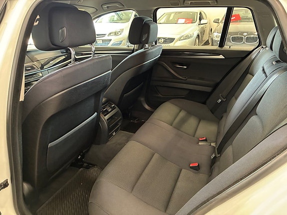 BMW 520d 13 of 19