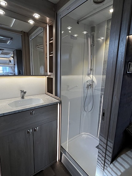 Kabe Imperial 780 TDL KS E2 (Långbäddar) ALDE/AC/Ugn/Mikro/Läder 18 of 18