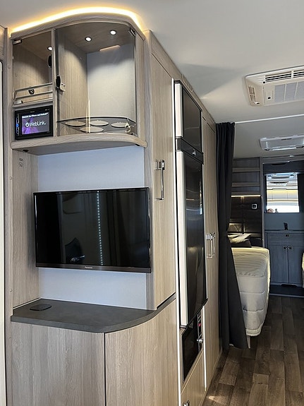 Kabe Imperial 780 TDL KS E2 (Långbäddar) ALDE/AC/Ugn/Mikro/Läder 10 of 18