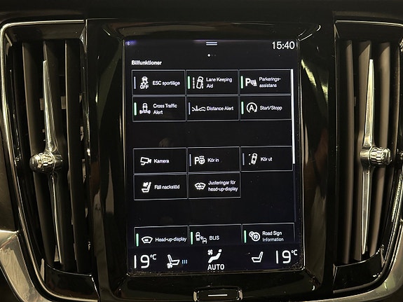 Volvo V90 Cross Country 14 of 28