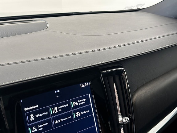 Volvo V90 Cross Country 26 of 28