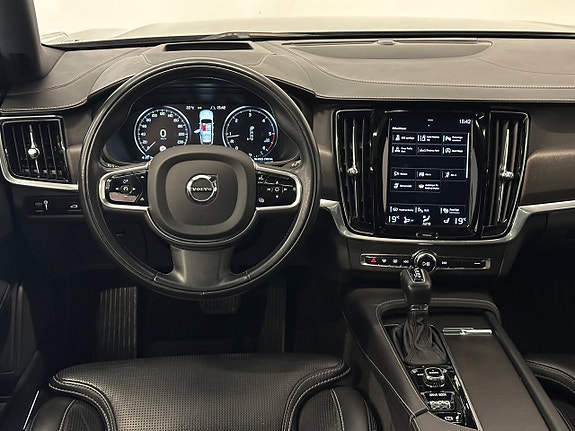 Volvo V90 Cross Country 22 of 28