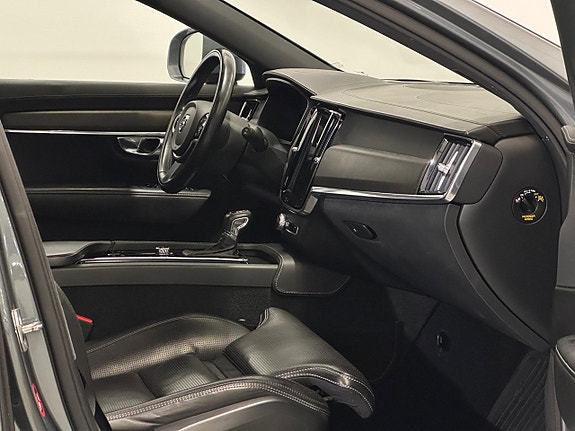 Volvo V90 Cross Country 12 of 28
