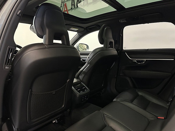 Volvo V90 Cross Country 18 of 28