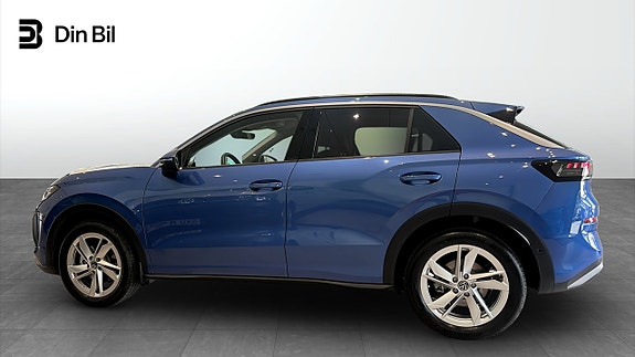 Volkswagen T-Roc 3 of 13