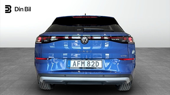 Volkswagen T-Roc 9 of 13