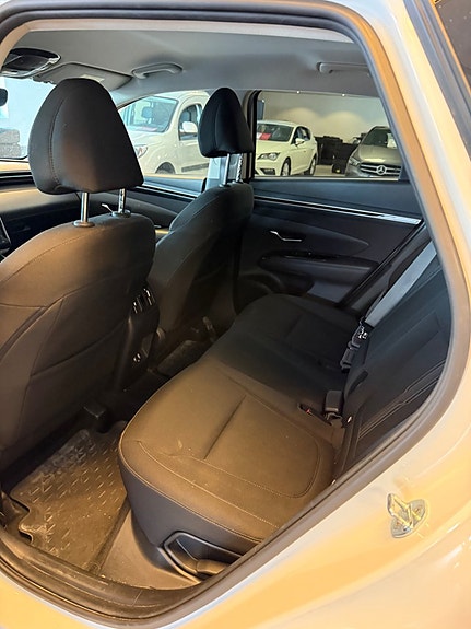 Hyundai Tucson 5 of 8