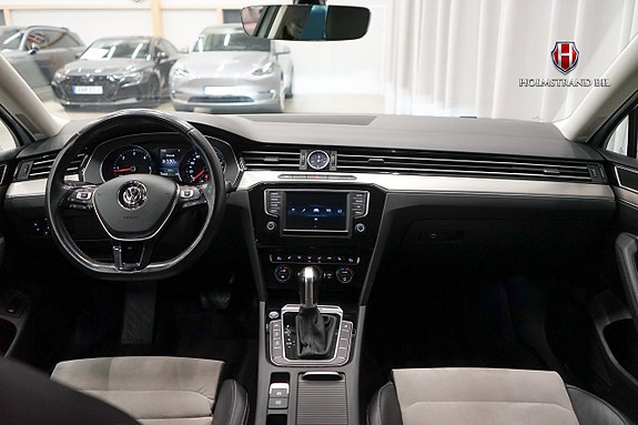 Volkswagen Passat 10 of 20