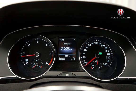 Volkswagen Passat 12 of 20