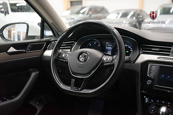 Volkswagen Passat 11 of 20