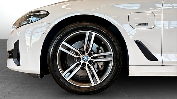 BMW 530e 10 of 19