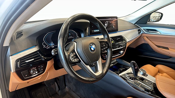 BMW 530e 13 of 19