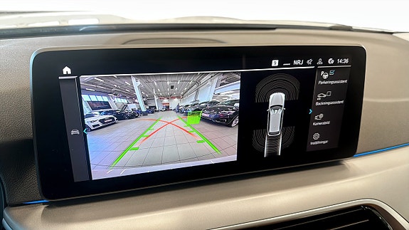 BMW 530e 15 of 19