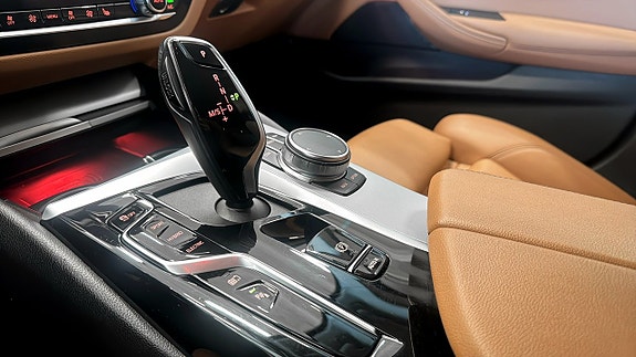 BMW 530e 18 of 19