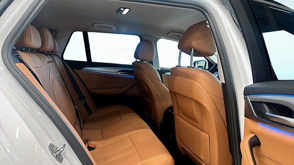 BMW 530e 6 of 19