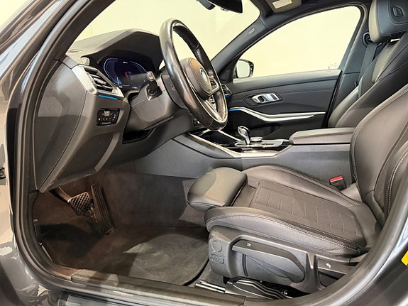 BMW 330e 3 of 10