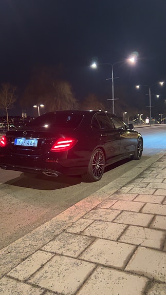 Mercedes-Benz E350 d 6 of 13