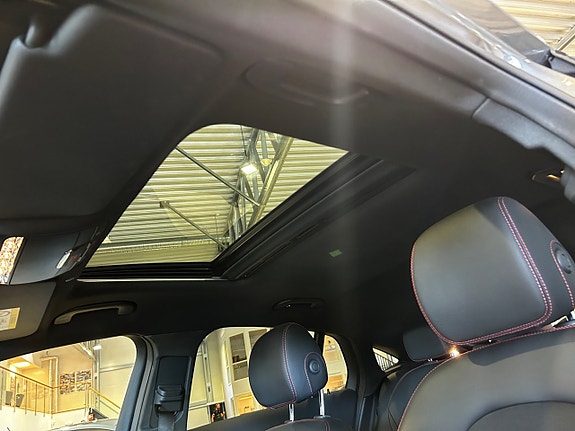 Mercedes-Benz GLC300 de 17 of 19