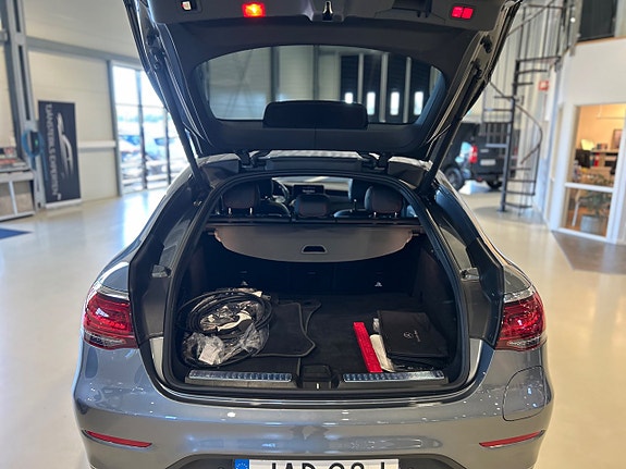 Mercedes-Benz GLC300 de 5 of 19
