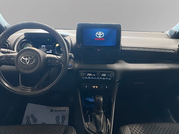 Toyota Yaris 9 of 11