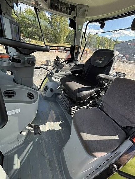 CLAAS Arion 630 CIS 21 of 23