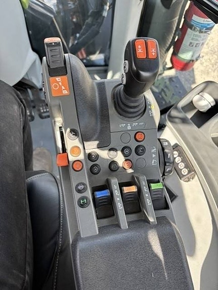 CLAAS Arion 630 CIS 10 of 23