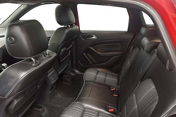 Mercedes-Benz B180 10 of 12