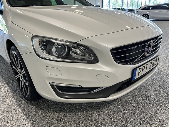 Volvo V60 6 of 25