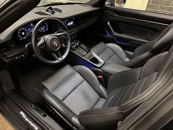 Porsche 911 9 of 20