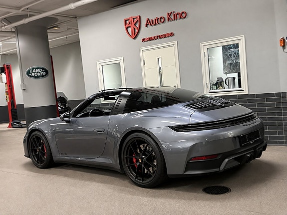 Porsche 911 3 of 20