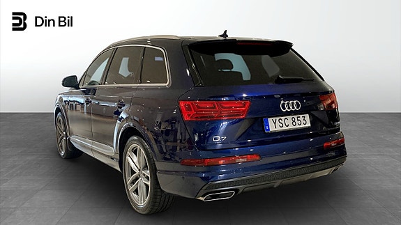 Audi Q7 3 of 12