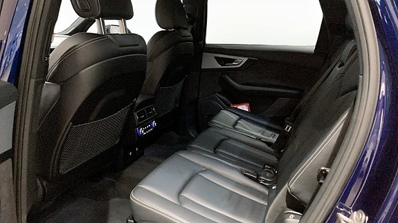 Audi Q7 11 of 12
