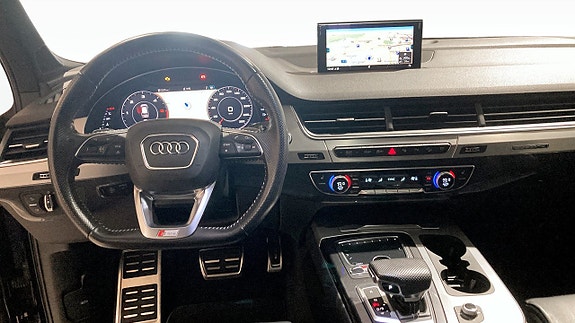 Audi Q7 10 of 12