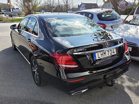 Mercedes-Benz E200 d 7 of 16