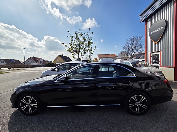 Mercedes-Benz E200 d 2 of 16