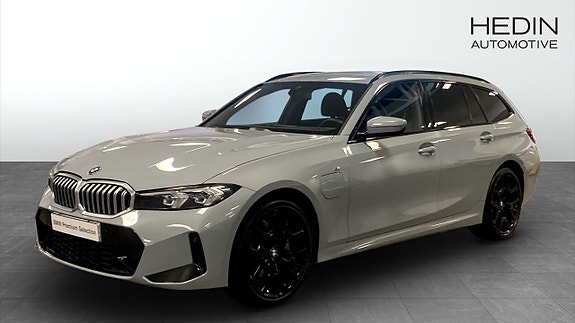BMW 330e