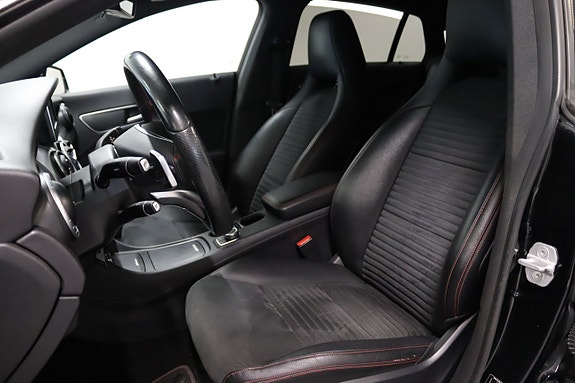 Mercedes-Benz CLA200 21 of 23