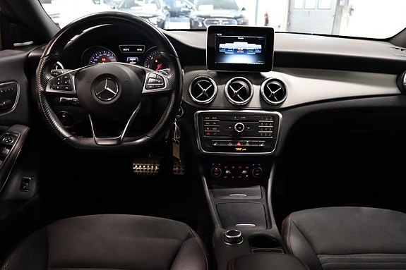 Mercedes-Benz CLA200 11 of 23