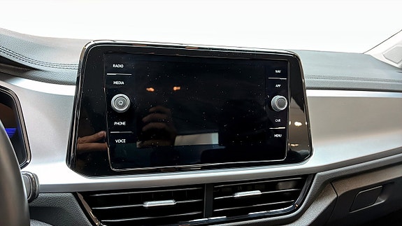 Volkswagen T-Roc 9 of 12