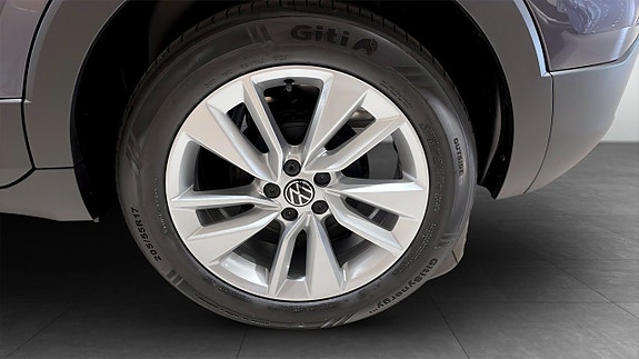 Volkswagen T-Cross 6 of 12