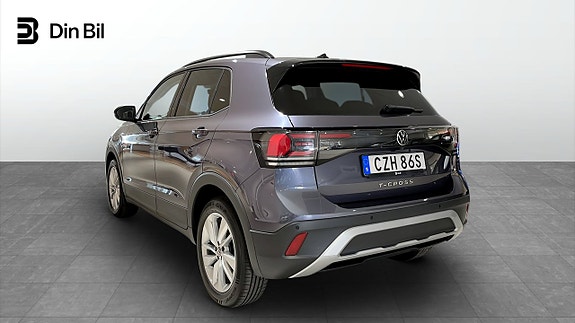 Volkswagen T-Cross 3 of 12