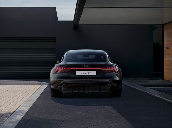 Audi e-tron GT 6 of 10
